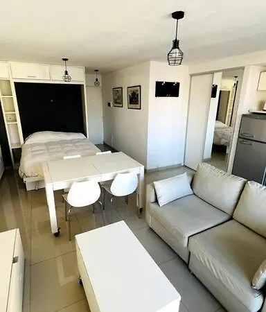 Luminoso Departamento En Castelar Centro P/2 Pers Apartment Exterior photo