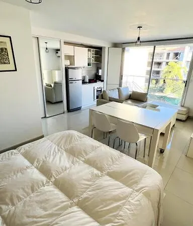 Luminoso Departamento En Castelar Centro P/2 Pers Apartment Exterior photo